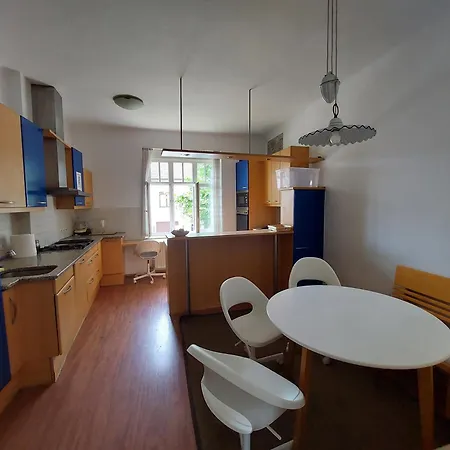 Habitación en casa particular R24 - Rose House Liubliana